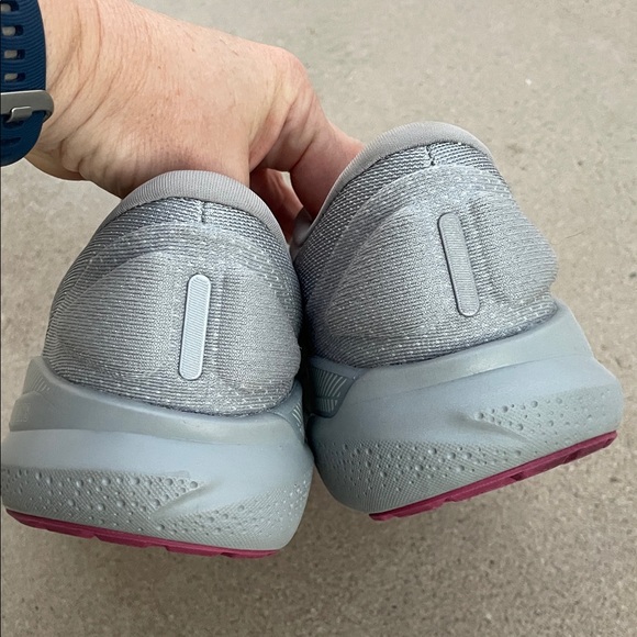 Brooks Women's Adrenaline GTS 24 Stability Shoes - size 8 - Picture 6 of 9